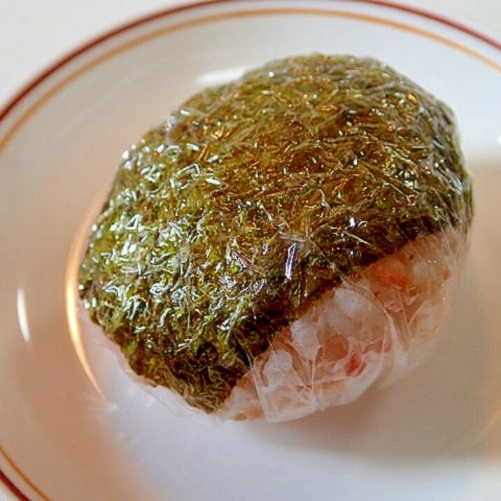 お茶漬けの素で 鮭フレークとおかかのおにぎり レシピ 作り方 By ぷ みぃまま 楽天レシピ お茶漬けの素で 鮭フレークとおかかのおにぎり レシピ 作り方 By ぷ みぃまま 楽天レシピ